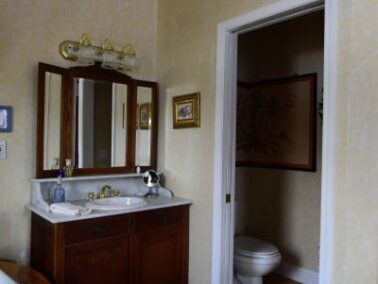 The Shadow Room, A Walk on the Wild Side B&amp;B